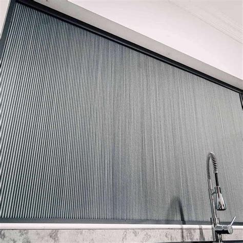 Blind screen - Feb 13, 2024 · Deluxe Screen (Trackless) Max Size: Single open (W1.2*H2.8M) Double open (W2.6*H2.8M) Profile Thickness: 0.8-0.9MM. Suitable for large openings Barrier-free access to the bottom Multiple joining screen panels & detachable Unique track retraction method Grade – A 100% polyester waterproof PET / PP HD Vision Pleated Mesh. …